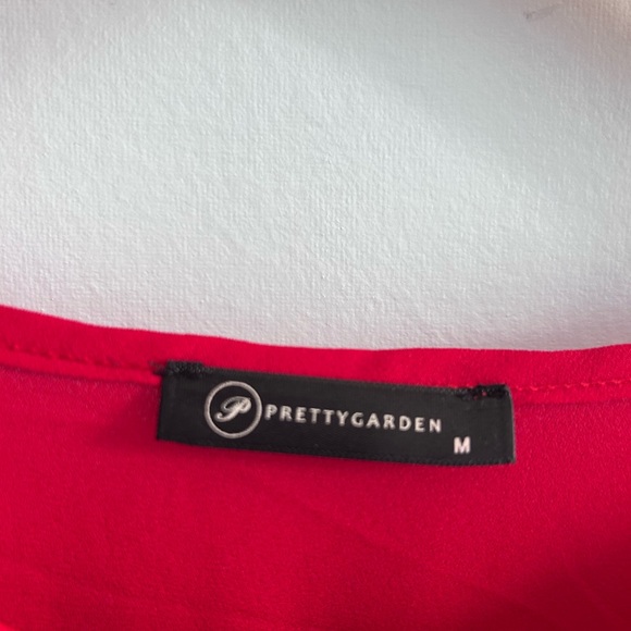 Pretty Garden Red High-Low Women's Blouse. Size medium - Picture 4 of 7